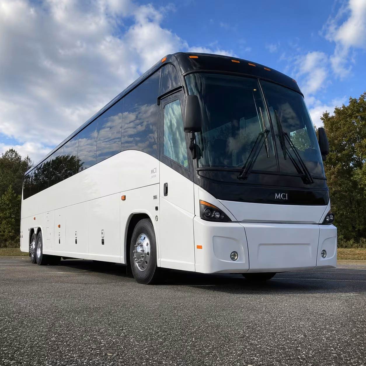 construction site shuttles and workforce transportation for sunrise job sites