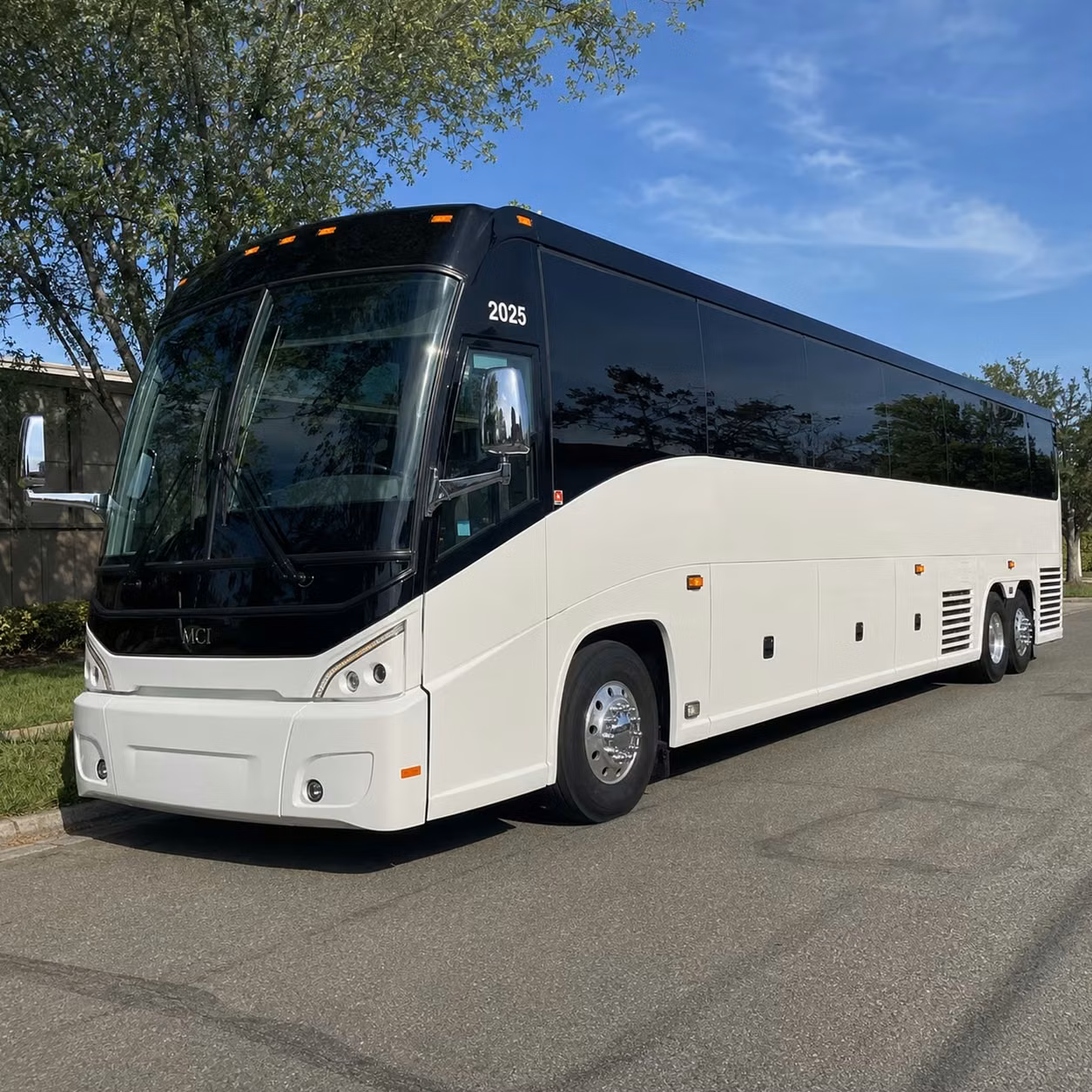 moving wedding guests between sunrise and destination venues across south florida