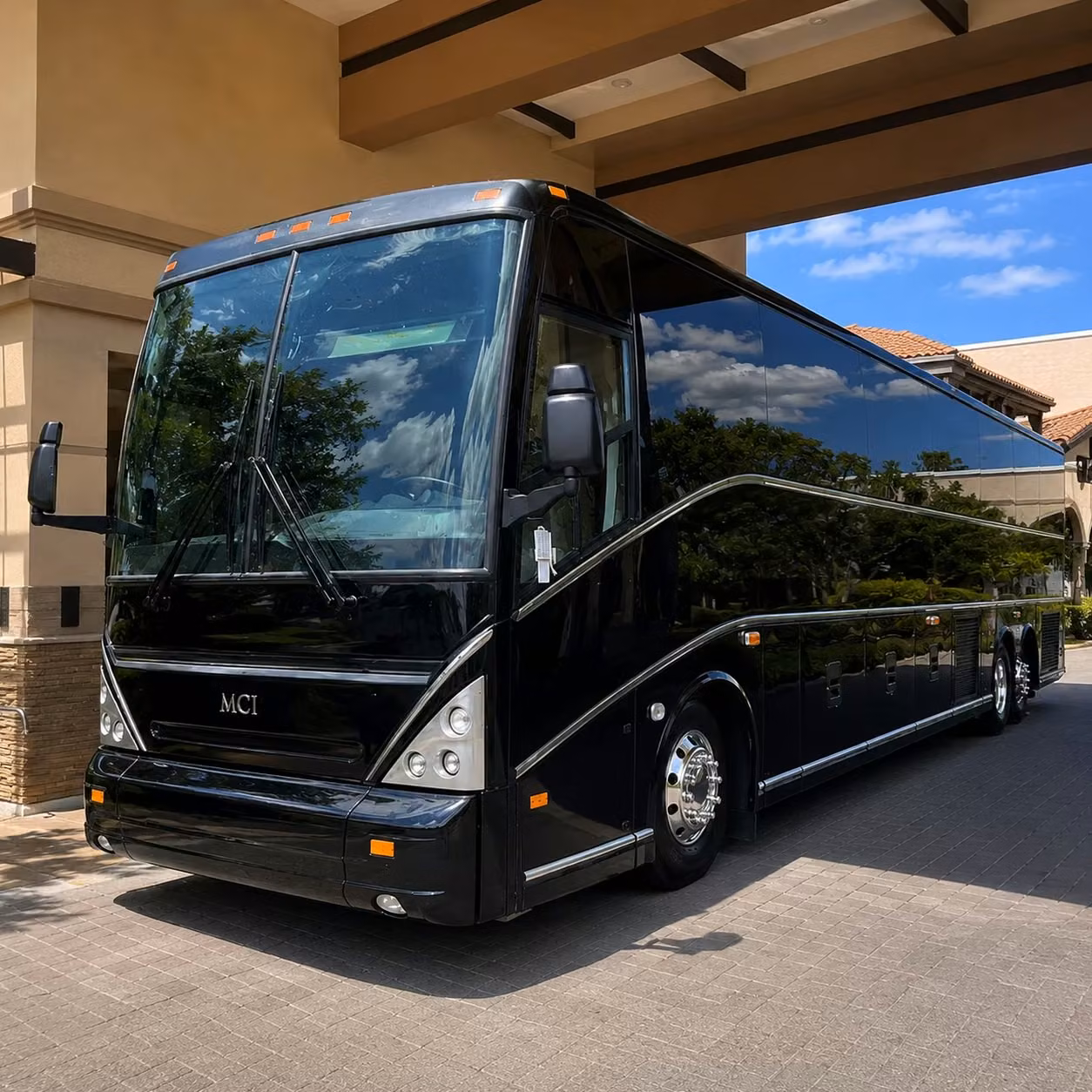 sunrise employee shuttle services for daily commuters and corporate campuses